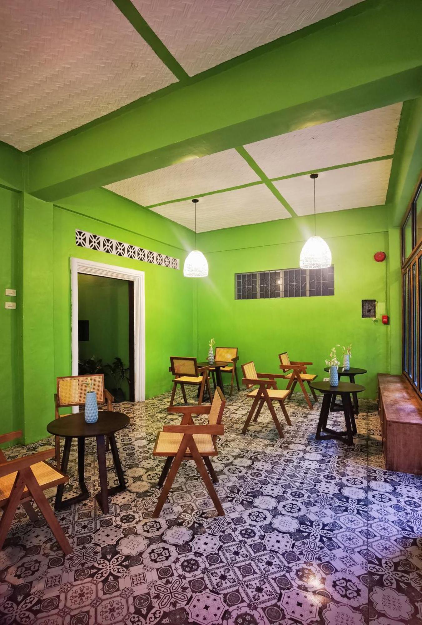 80 Bar Hostel 科隆 外观 照片